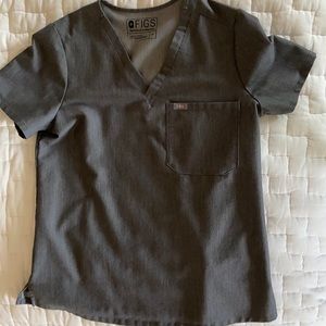 Figs scrub top size medium